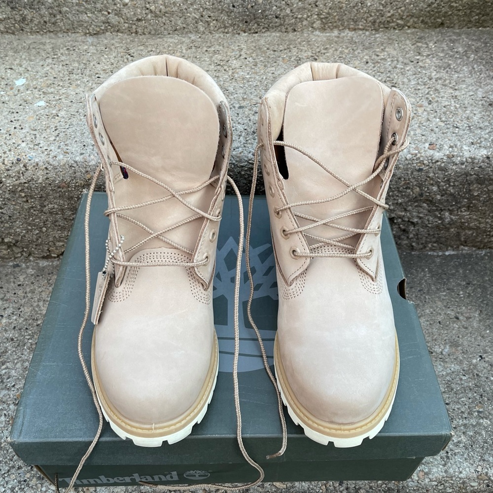 [SOLD on Mercari] Beige Timberlands (6 inch) EXCELLENT CONDITION! - Picture 2 of 8
